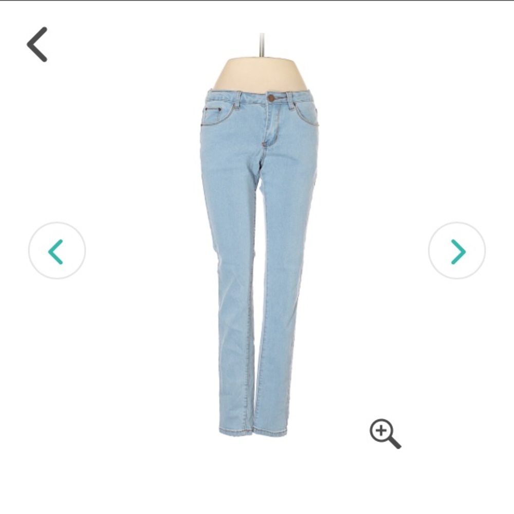 NWOT Skinny Jeans 13